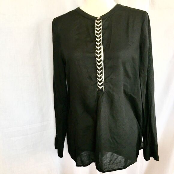 Old Navy Womens Medium Black Tunic Shirt Top Blouse White Chevron Button Up - Picture 1 of 12